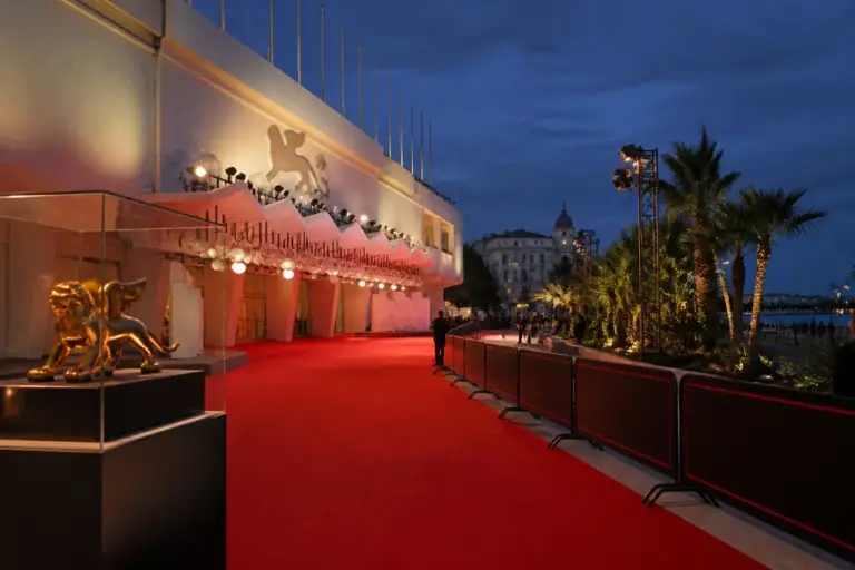 Festivalul de la Veneția 2026: debut românesc pentru Alina Șerban și premiu pentru George Clooney