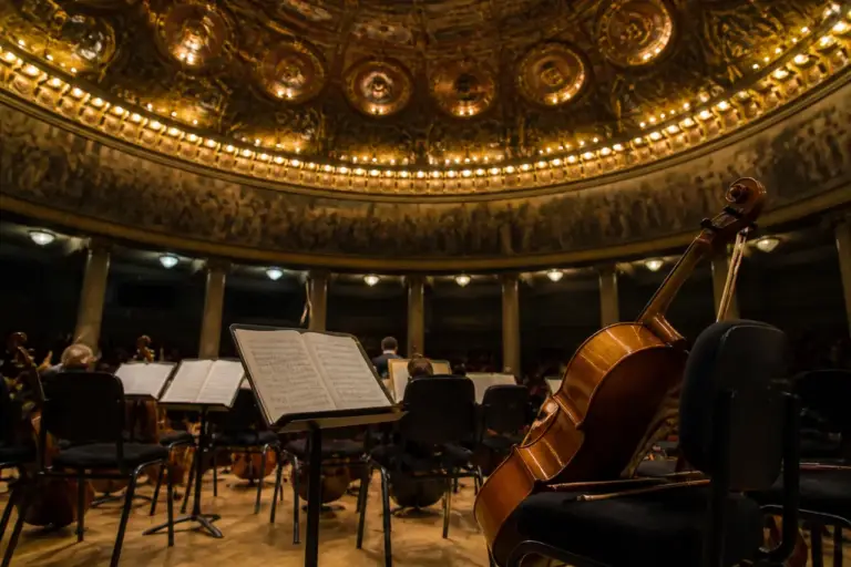 Samuel Niederhauser triumfă la violoncel în finala Concursului Enescu 2026